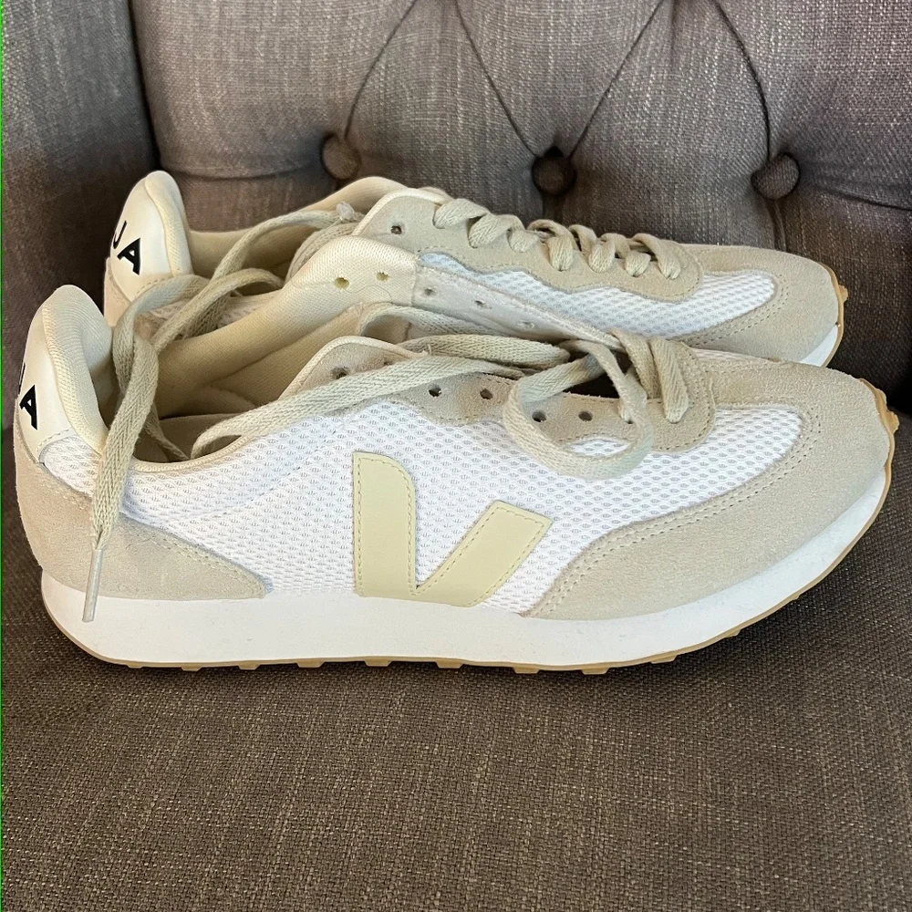 New! Veja Rio Branco II Sneakers - Picture 3 of 11